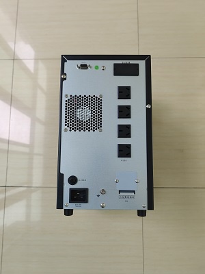 ups電源電池組在快速充放電的過(guò)程中會(huì)產(chǎn)生大量的熱